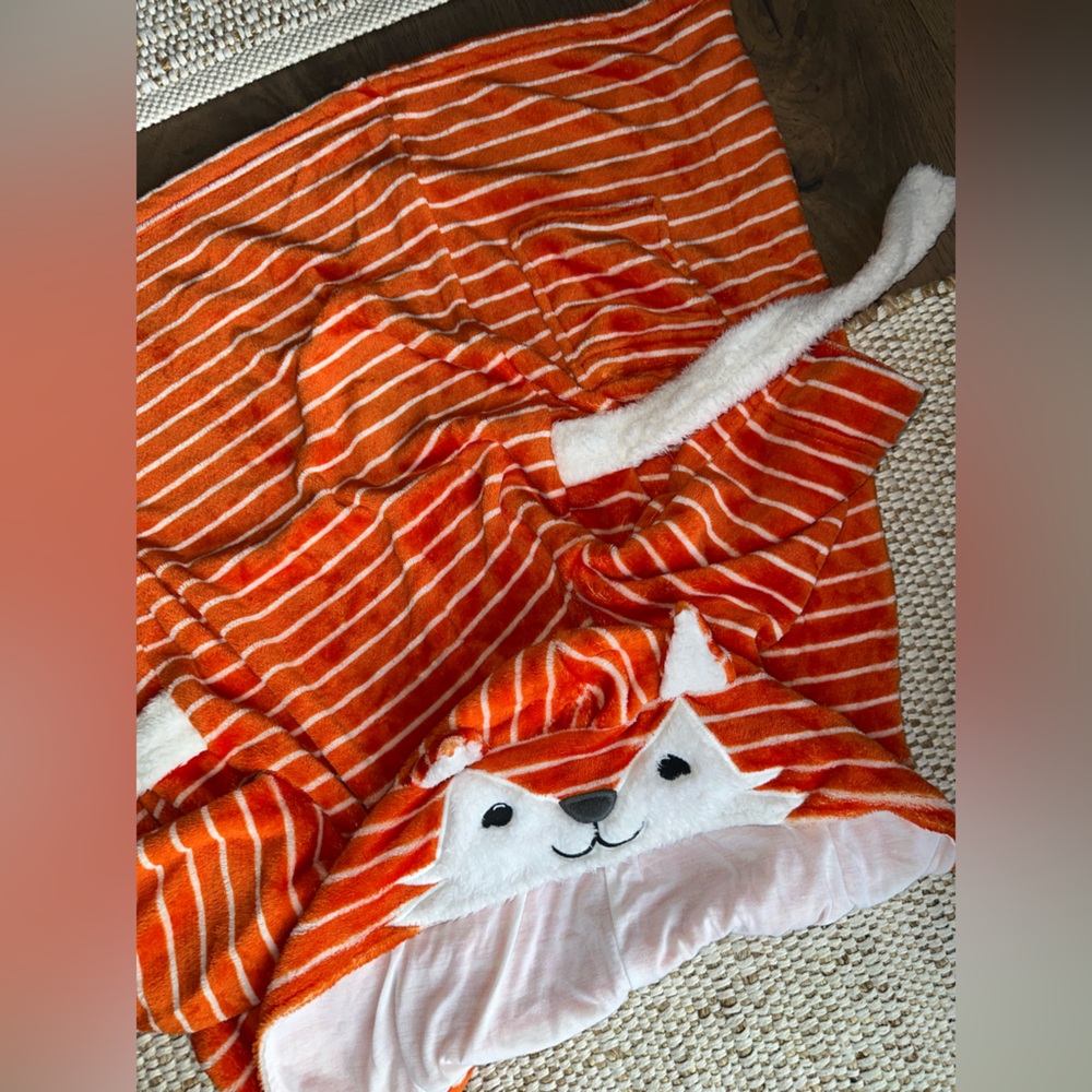 EUC Cat & Jack Foxy Robe - Picture 9 of 9